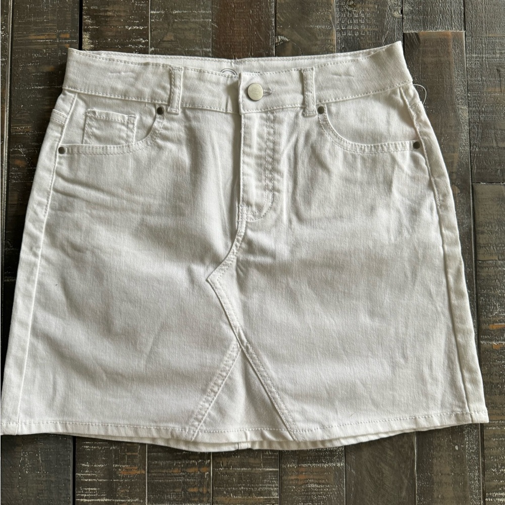 Girls White Denim Skirt Size 10/12